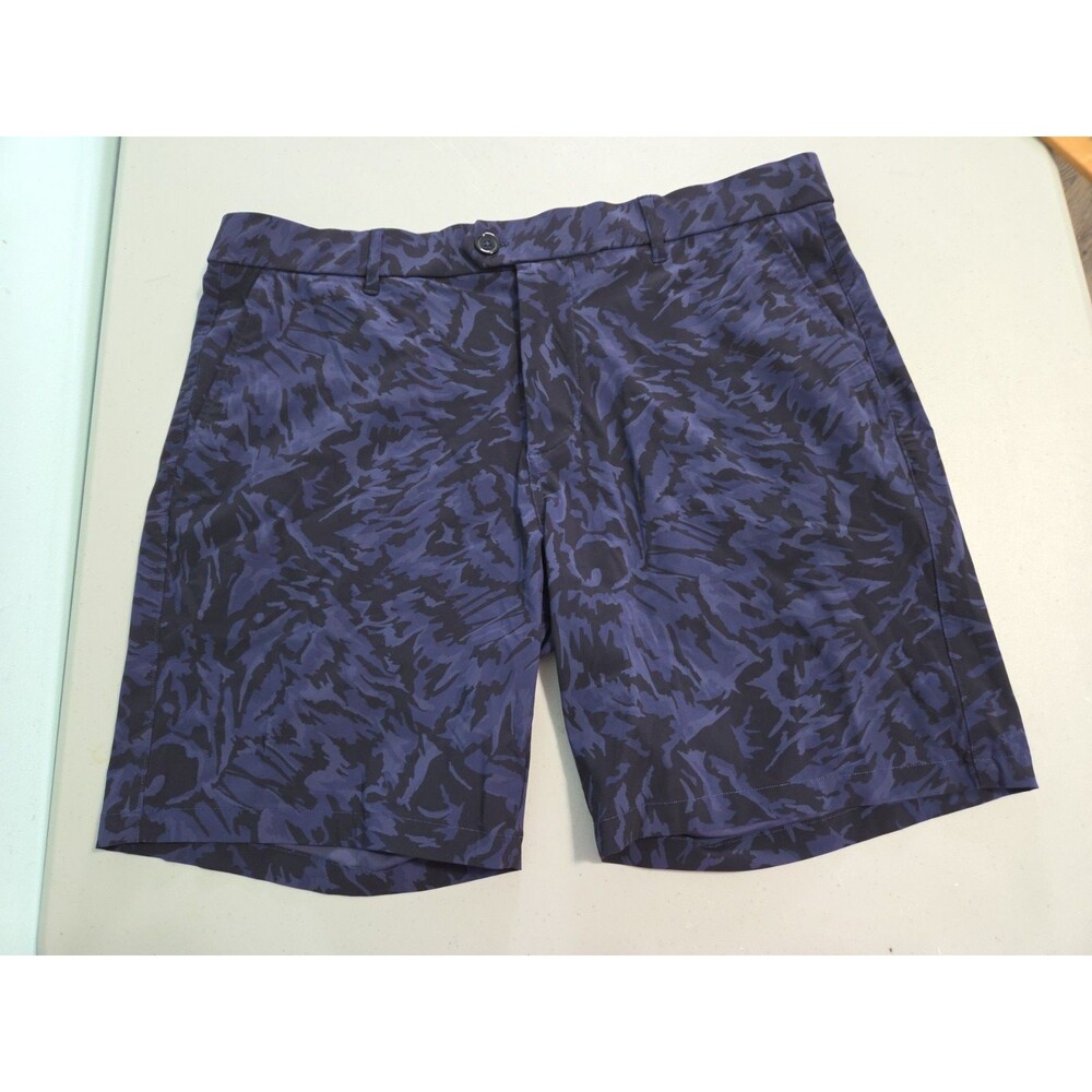 Greyson Midas Wolf Printed Montauk 8" Shorts Mens Size 36 Blue Camouflage Golf